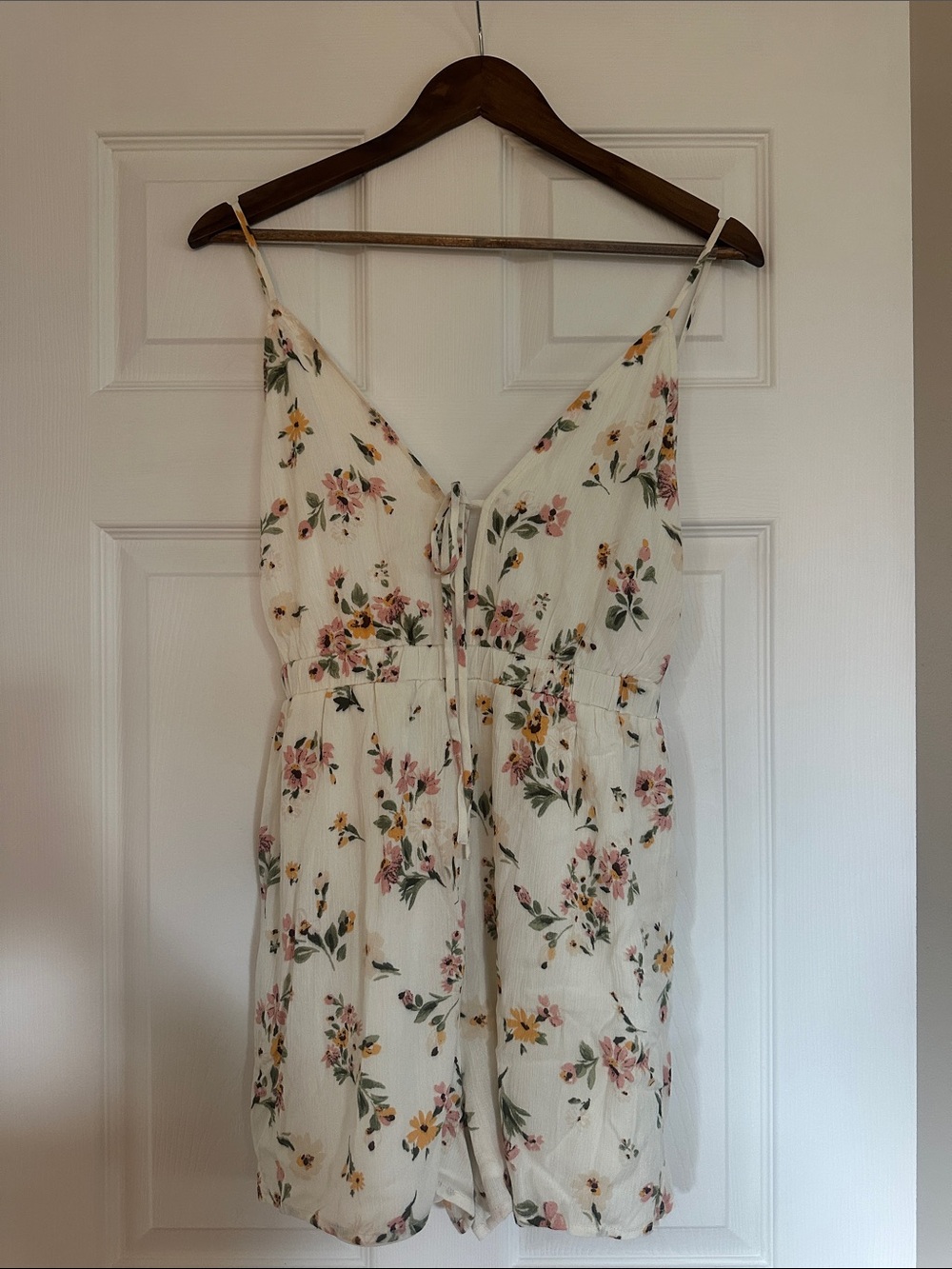 Floral V-Neck Romper in Cream